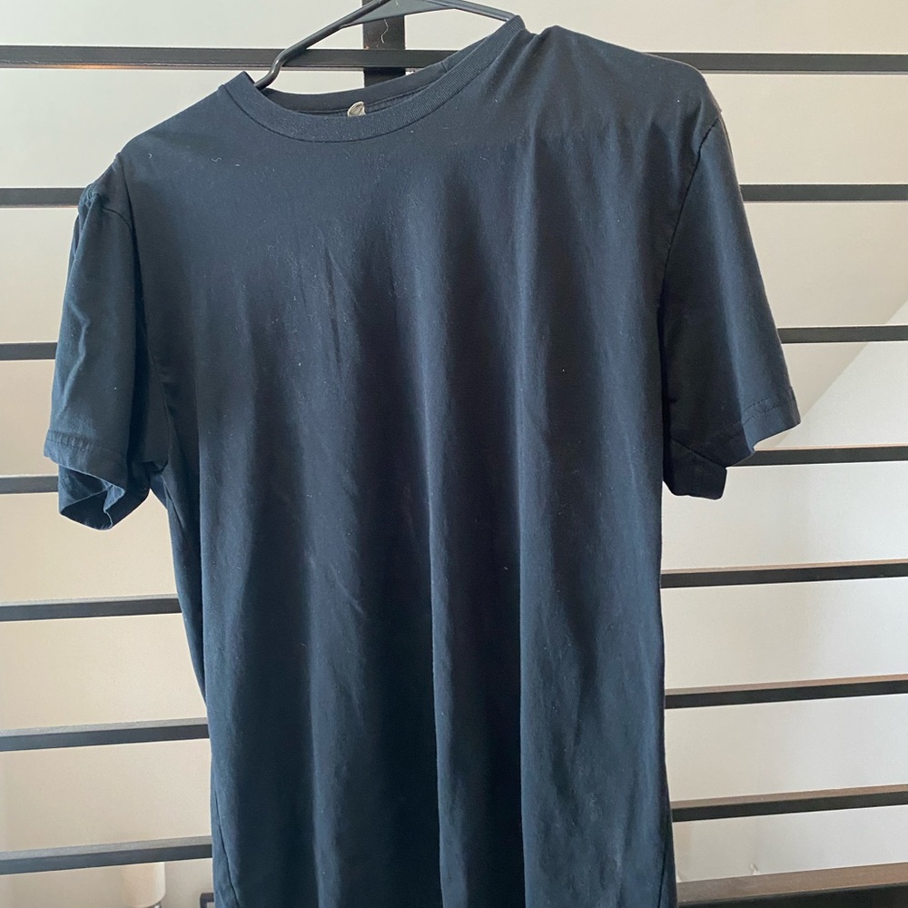 Black t shirt